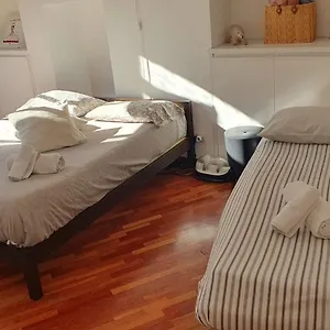 Appartement Charming Design Into Navigli District Milan